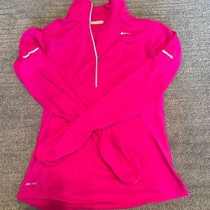 Nike Women’s Dri-Fit 3-Quarter Zip